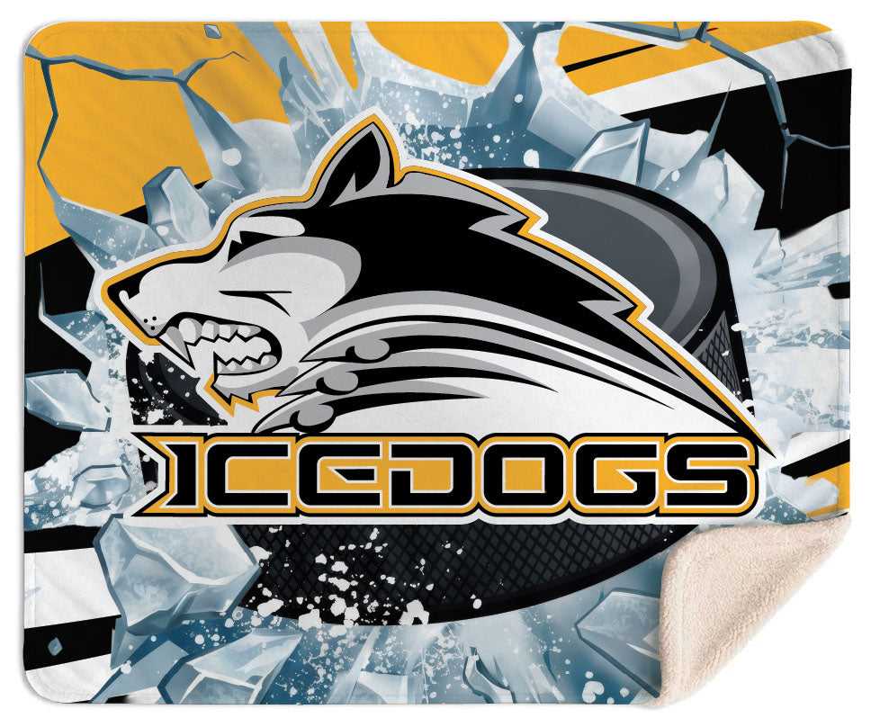 Embrun-Casselman Icedogs sherpa-lined throw, background 1